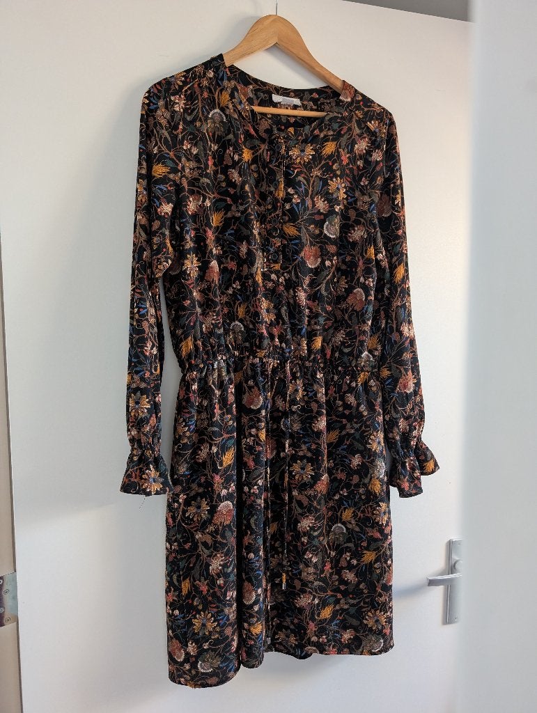 Bloemenjurk in herfstkleuren van Cotton Club, Maat 42/44 (L), Zo goed als nieuw, Knielengte, Cotton Club