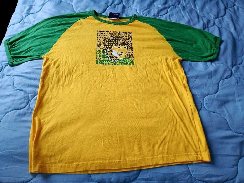 Umbro Oslo Vintage T-shirt Official Product Maat L, Maat 52/54 (L), Geel, Nieuw, Ophalen of Verzenden