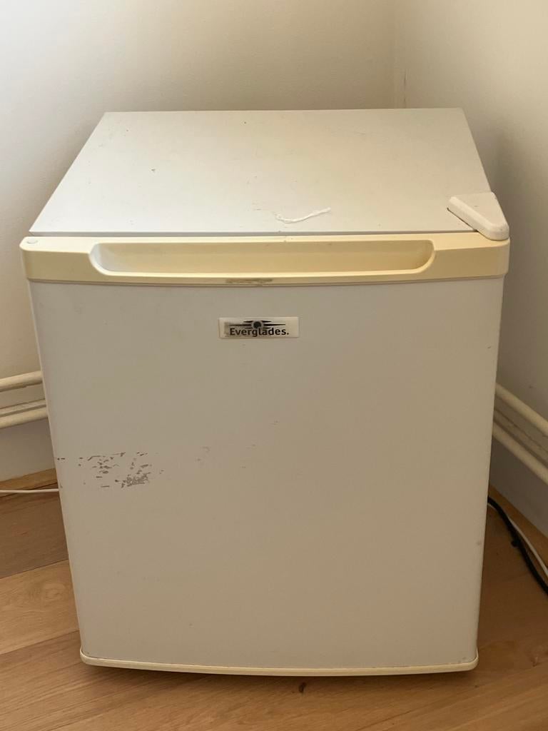 minikoelkast, Ophalen of Verzenden, Minder dan 75 liter, Zonder vriesvak, Gebruikt