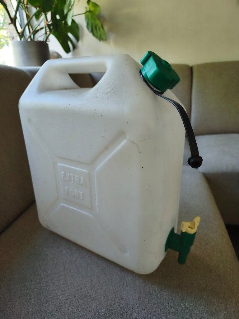 Jerrycan met kraan 10 ltr, Ophalen of Verzenden, Gebruikt