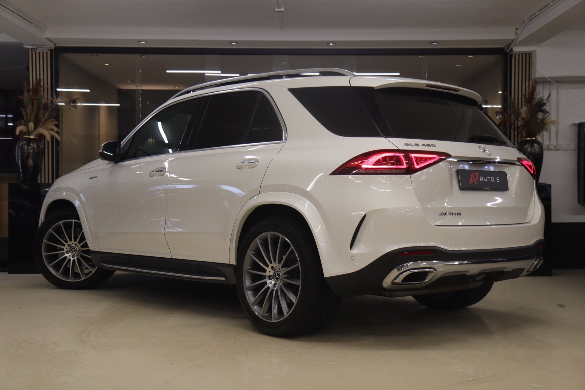 Mercedes-Benz GLE-klasse 450 4MATIC Premium Plus 7p NAP/PANO, Auto's, Mercedes-Benz, Automaat, Gebruikt, Euro 6, 367 pk