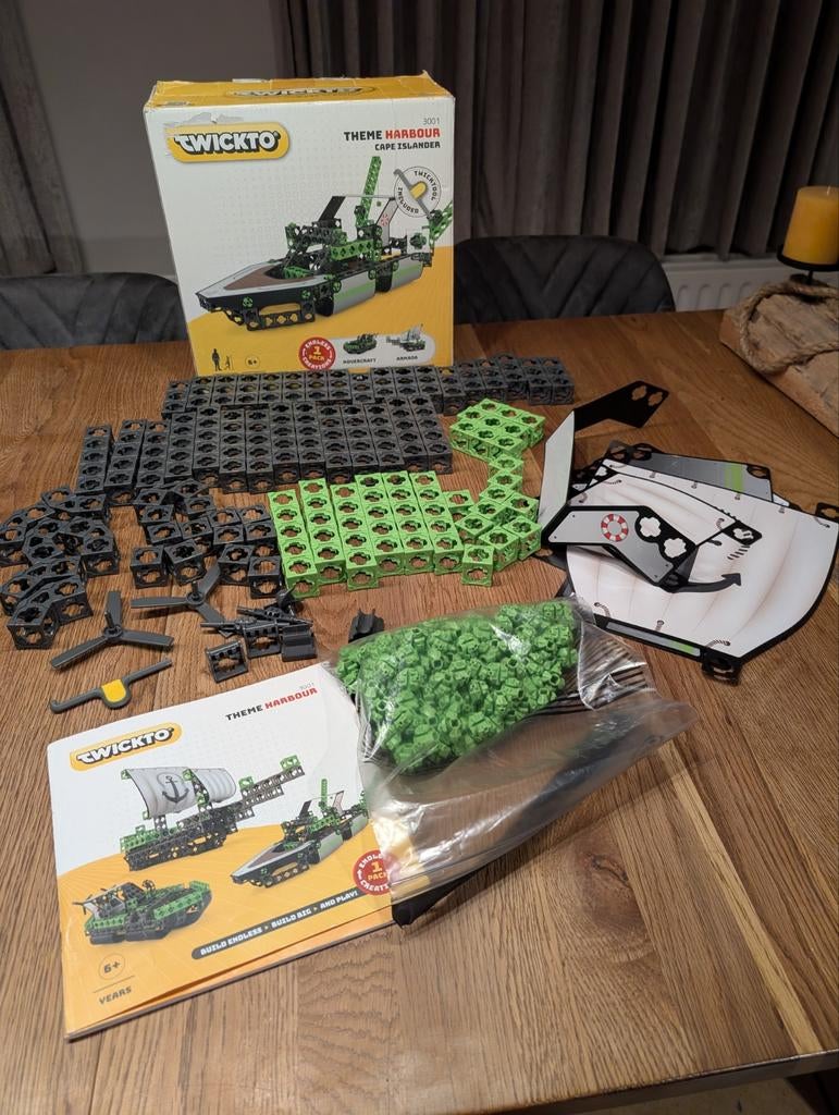 TwicKto Theme Harbour Cape Islander Bouwpakket, Kinderen en Baby's, Speelgoed | Bouwstenen, Zo goed als nieuw, Overige merken