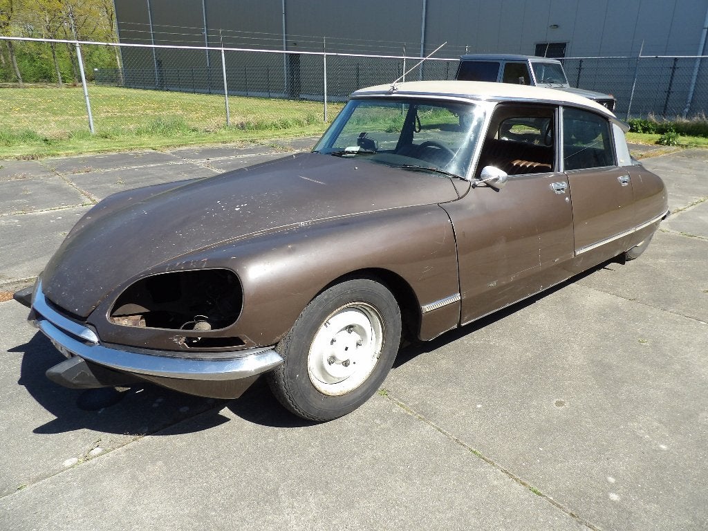 Citroën DS 23 1974 carrosserie met plaatwerk en kenteken, Ophalen, Citroën, Bumper