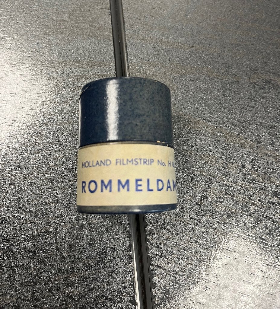 ROMMELDAM filmstrip Toonder ca. 1955 - Oisterwijk, Verzamelen, Ophalen of Verzenden, Kuifje, Zo goed als nieuw, Beeldje of Figuurtje
