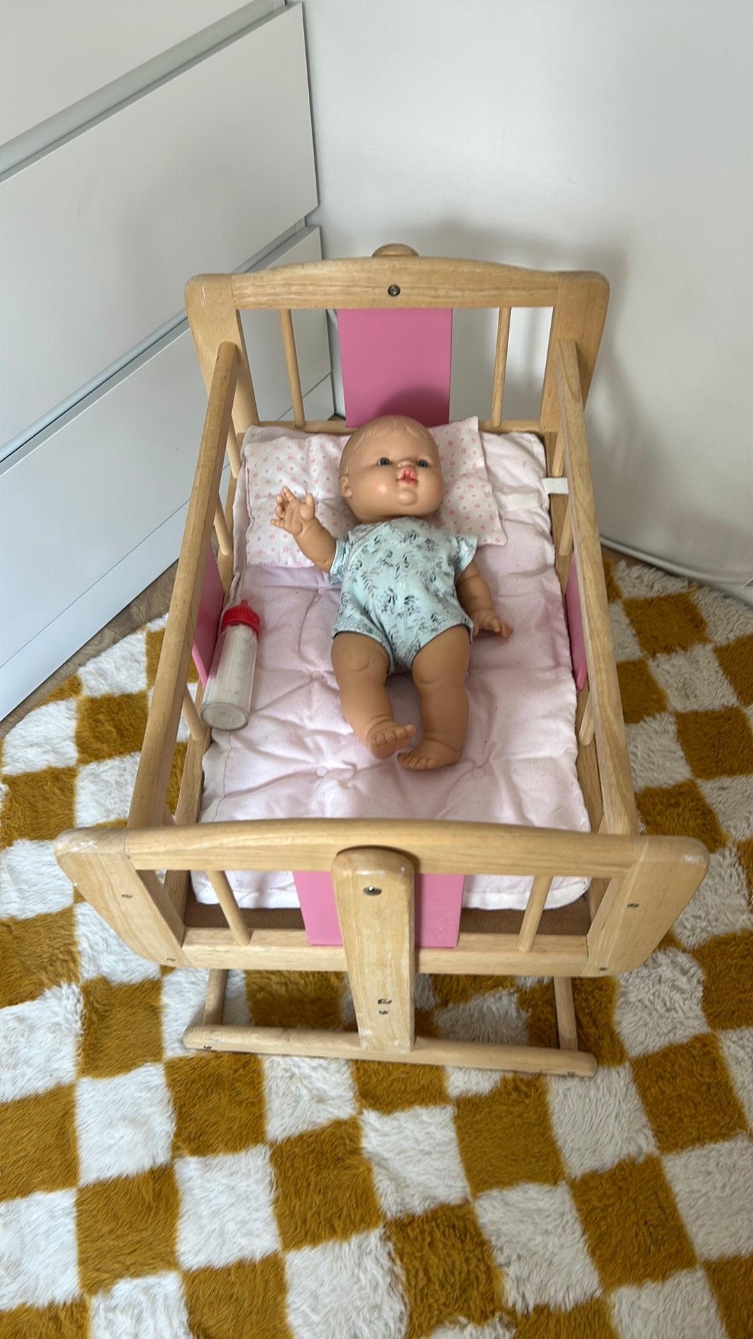 Poppen bedje, Ophalen of Verzenden, Gebruikt, Babypop