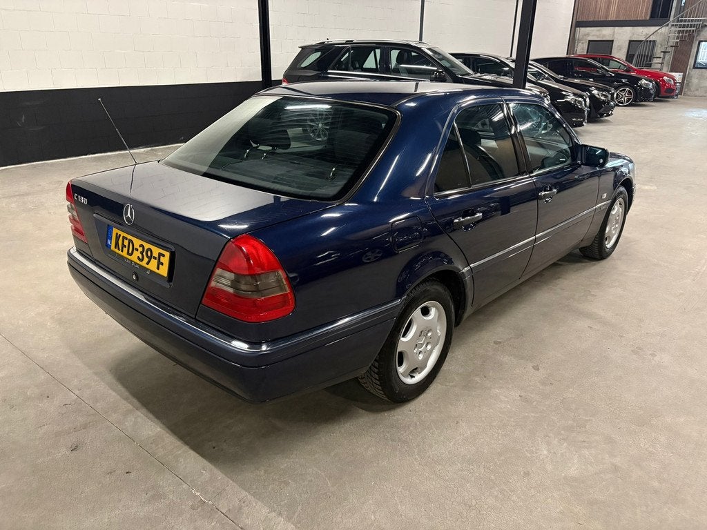 Mercedes-Benz C-klasse 180 Elegance Airco W202, Euro 2, Gebruikt, Zwart, 4 cilinders