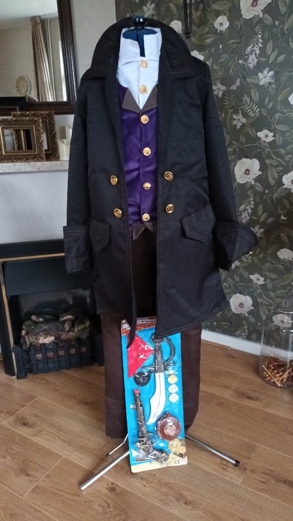 piraten kostum maat 152 jas broek blouse zwart blauw, Kinderen en Baby's, Carnavalskleding en Verkleedspullen, Ophalen of Verzenden