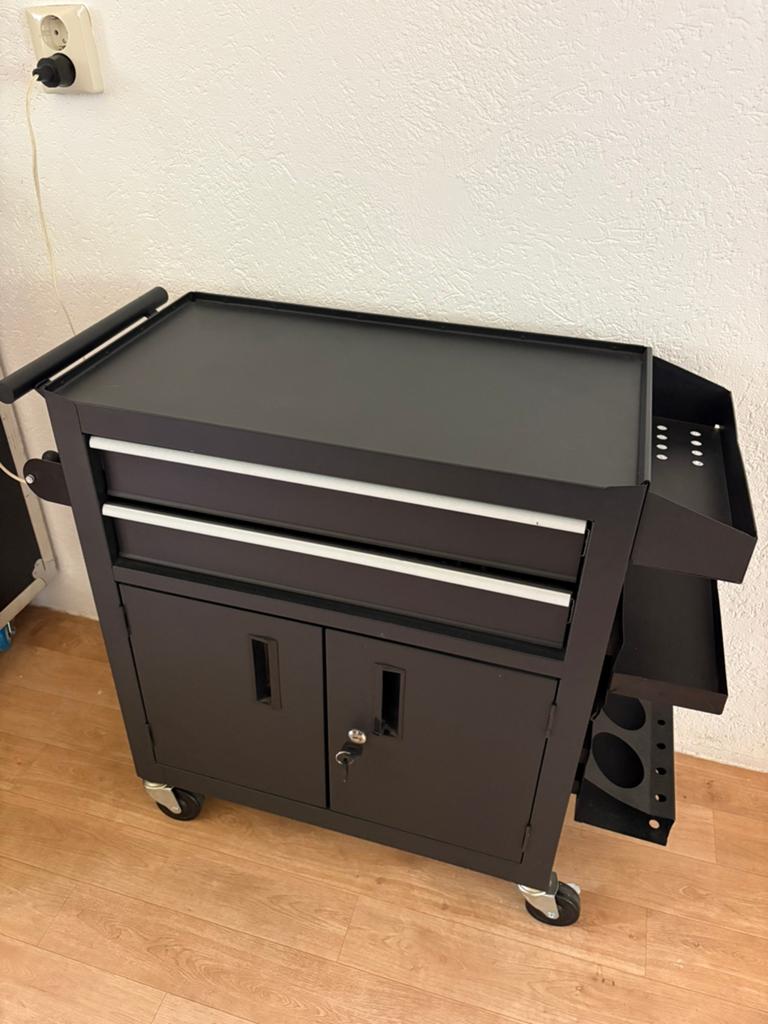 Tattoo trolley werkstation, Ophalen, Zo goed als nieuw