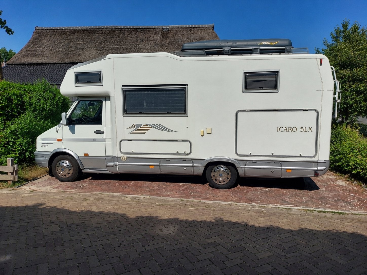 Mobilvetta icaro 5LX (iveco) let op c1 rijbewijs nodig!, Caravans en Kamperen, Campers, Overige merken, Luifel, Alkoof, Ringverwarming