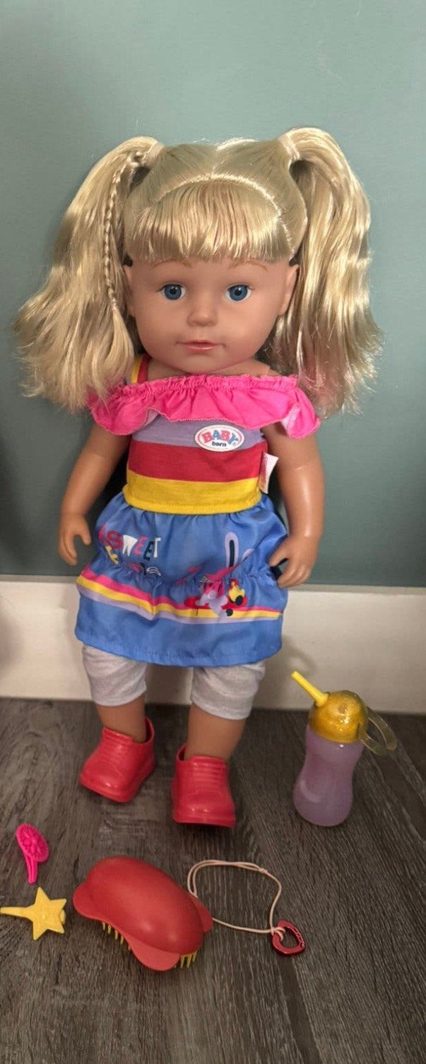 Baby born zus, Ophalen of Verzenden, Zo goed als nieuw, Babypop