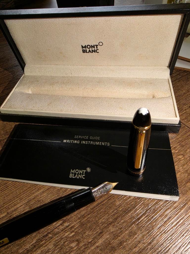 Mont Blanc vulpen 14 karaat goud, Verzamelen, Pennenverzamelingen, Met doosje, Ophalen of Verzenden, Zo goed als nieuw, Vulpen