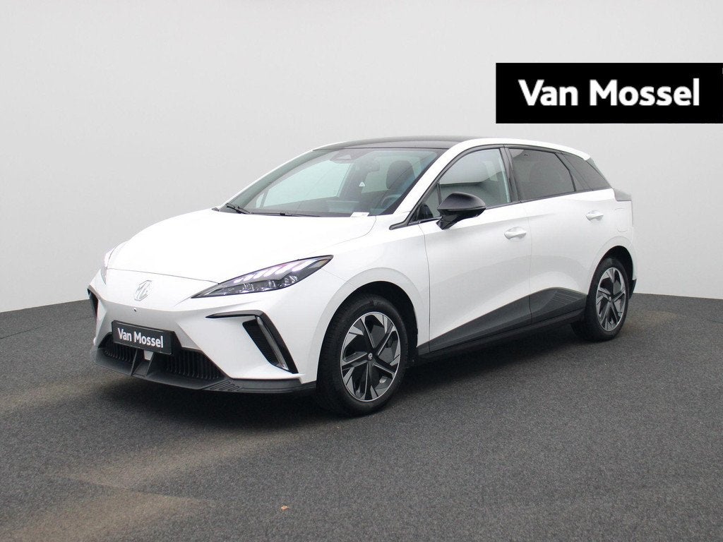 MG 4 Long Range 64 kWh Luxury | Navi | Led Koplampen | 360 C, Auto's, MG, Automaat, 12 maanden, Gebruikt, Wit