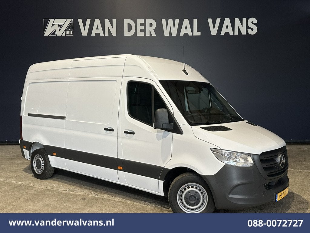 Mercedes-Benz Sprinter 211 CDI L2H2 Euro6 Airco | Camera | T, Auto's, Bestelauto's, Voorwielaandrijving, Stof, Gebruikt, 4 cilinders