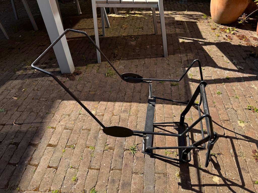 Maxi cosi adapter voor in de bakfiets, Fietsen en Brommers, Fietsen | Bakfietsen, Ophalen, Gebruikt, 1 kind