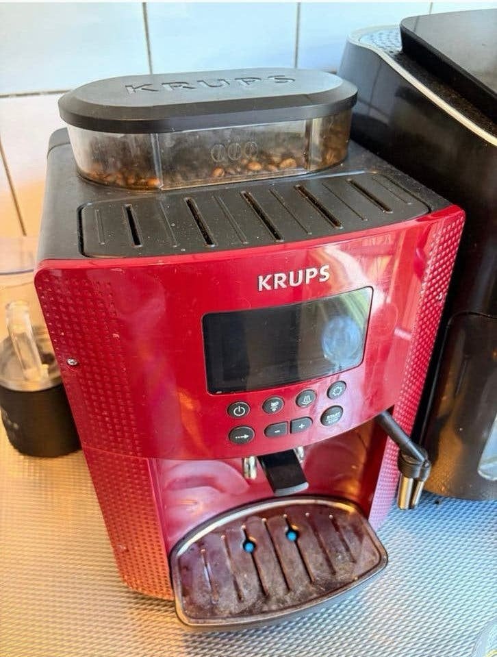 Foto 2 van Krups Espressomachine met melkopschuimer