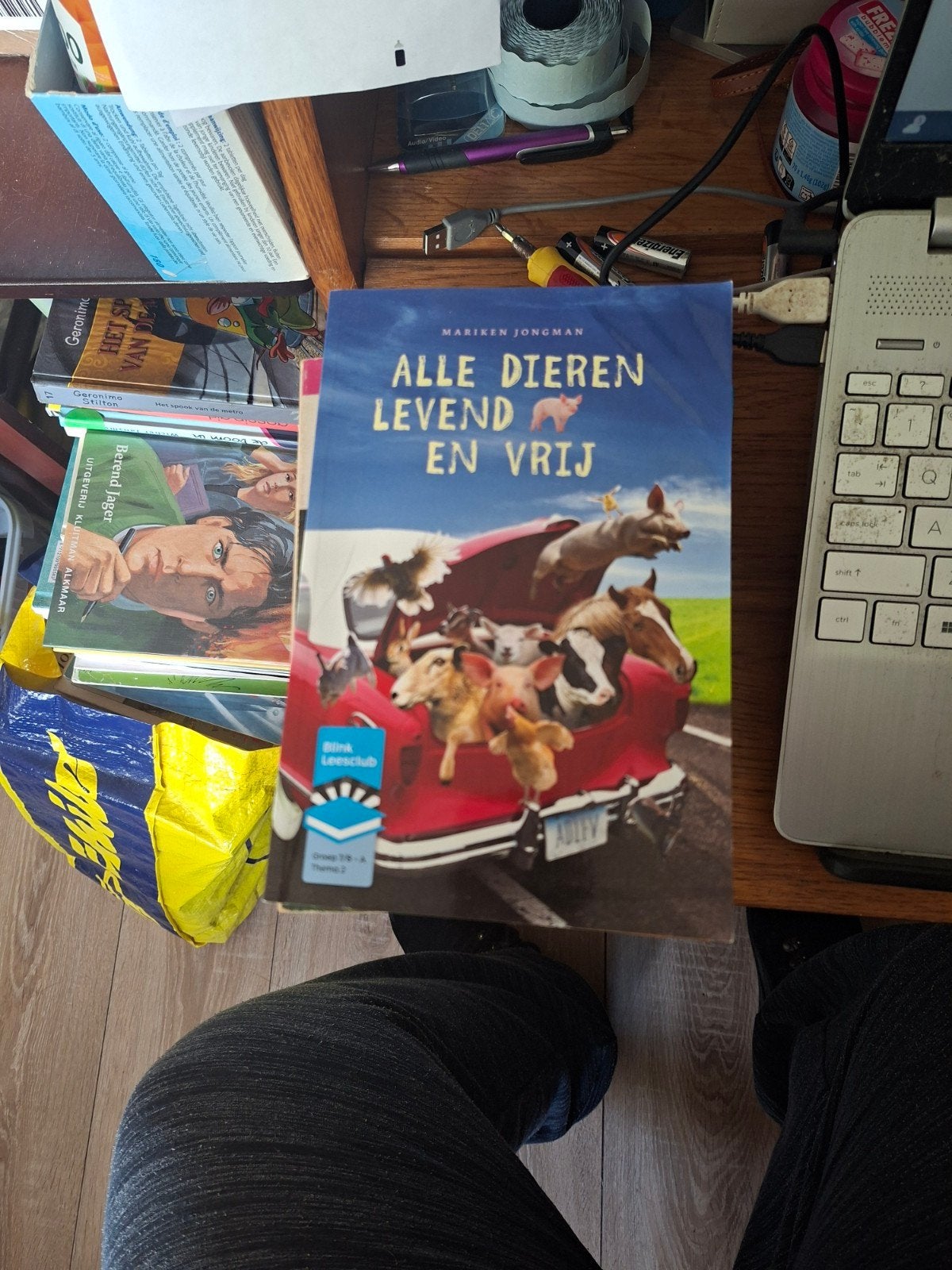 Alle Dieren Levend En Vrij - Mariken Jongman, Gelezen, Mariken Jongman, Fictie algemeen, Ophalen of Verzenden