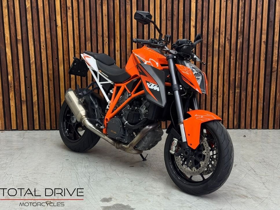 KTM 1290 SUPER DUKE R | 6mnd. Garantie | Akrapovic (bj 2015), Motoren, 2 cilinders, KTM, Motorrijbewijs A, Bedrijf