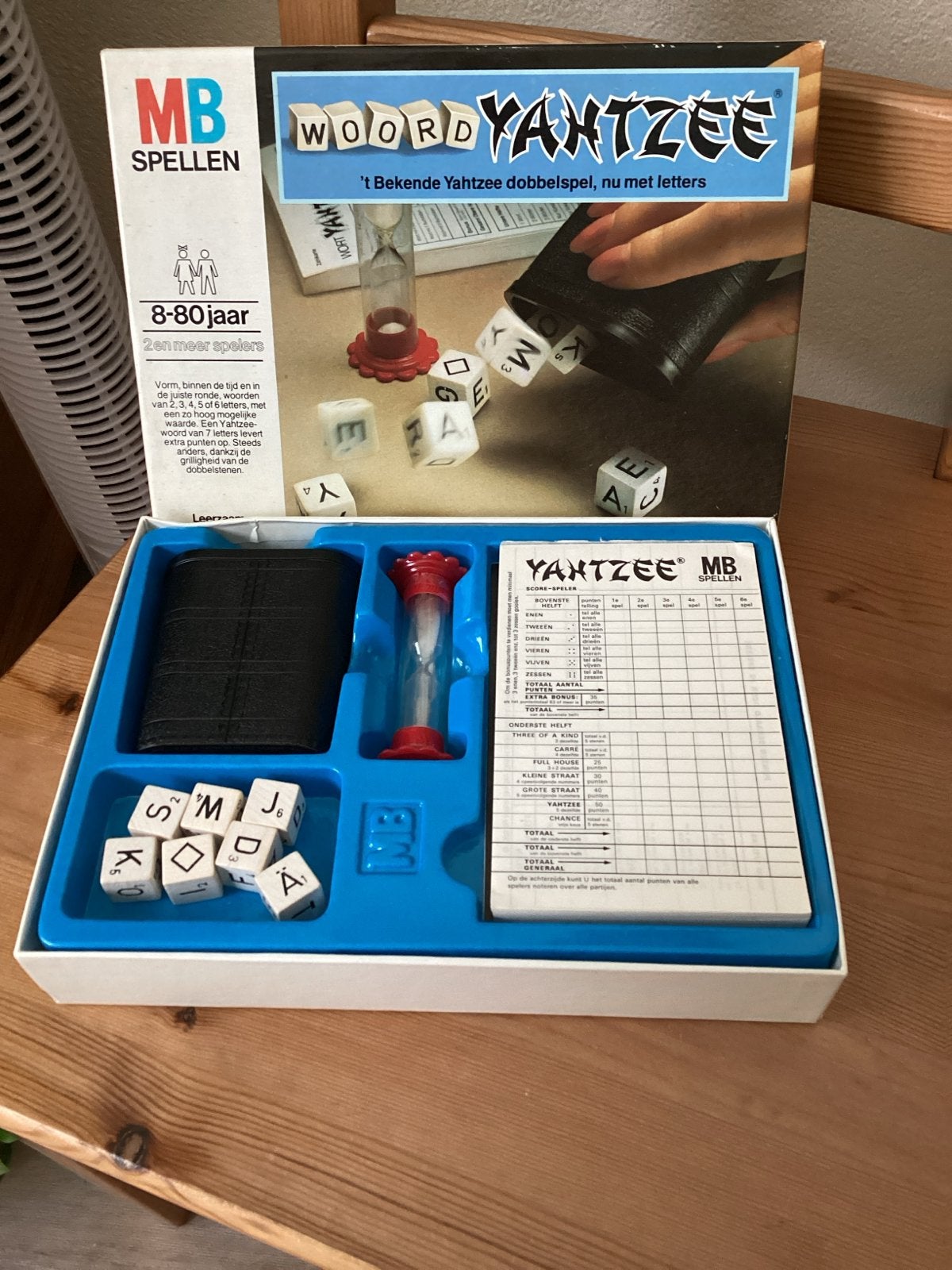 Woord Yahtzee MB Spellen - Het bekende dobbelspel met letter, Drie of vier spelers, Ophalen of Verzenden, Gebruikt