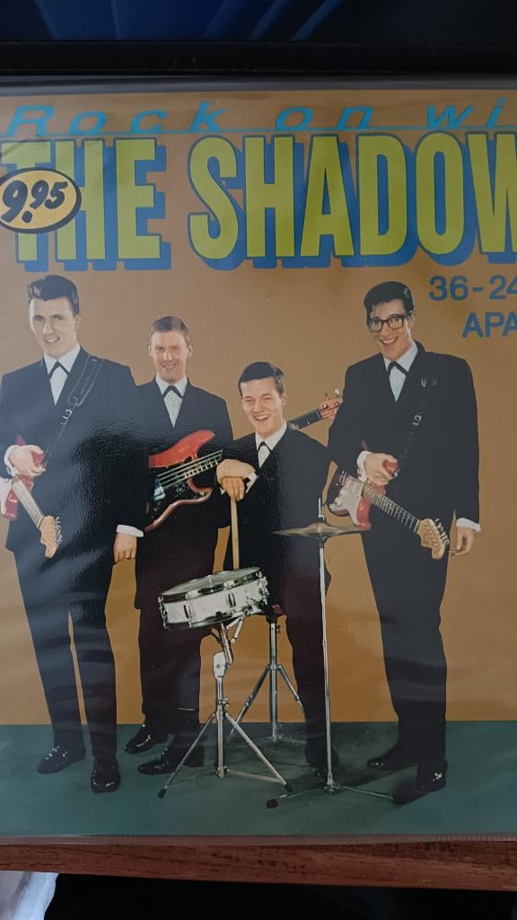The shadows rock on with, Ophalen, Gebruikt, 12 inch, Inclusief binnenhoes