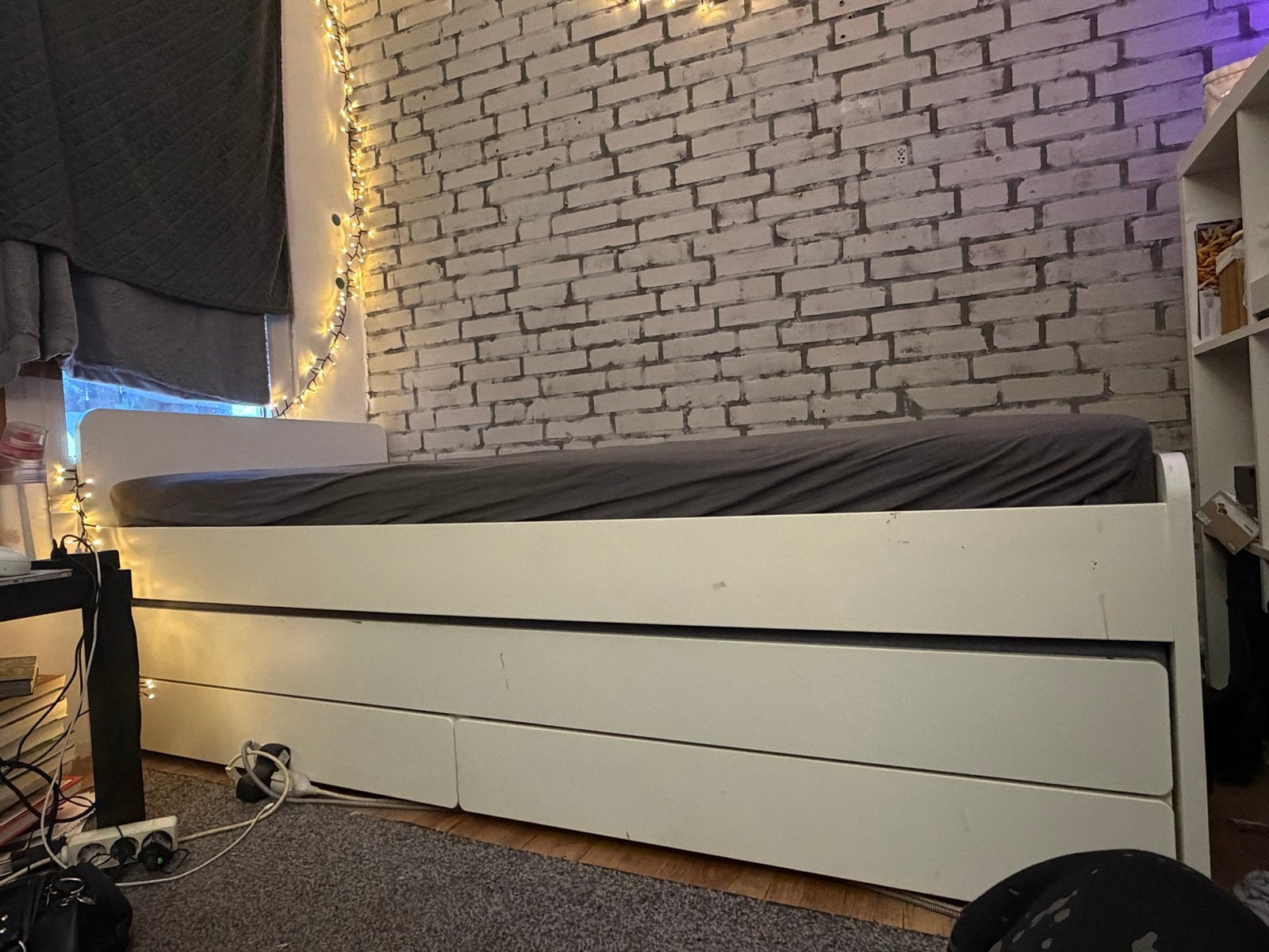 Ikea bed met uitschuifbaar logeerbed en 2 lades, Ophalen, Gebruikt, 90 cm, Eenpersoons