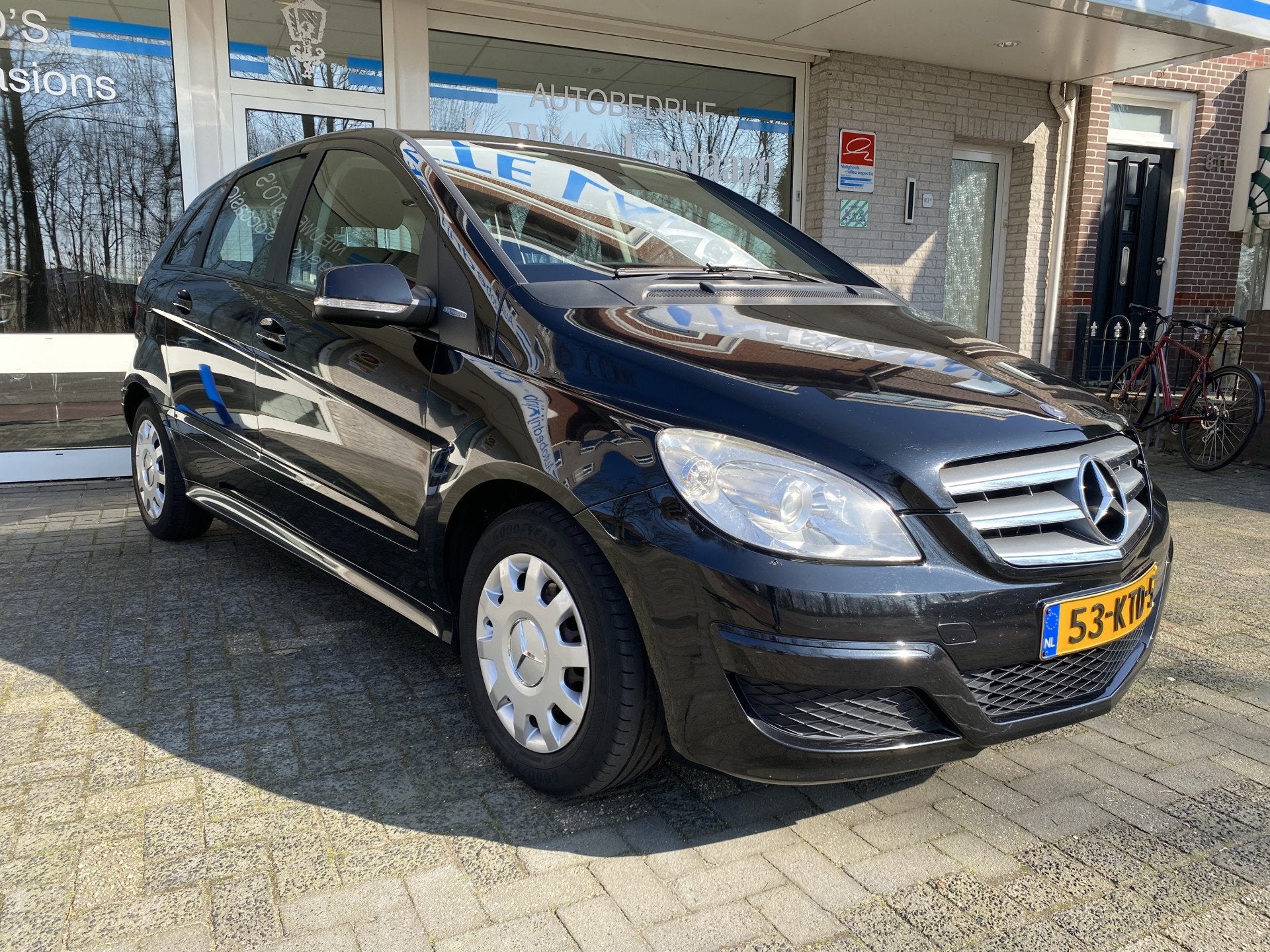 Mercedes-Benz B-Klasse 160 BlueEFFICIENCY Business Class Sta, Voorwielaandrijving, Euro 5, 4 cilinders, Leder en Stof
