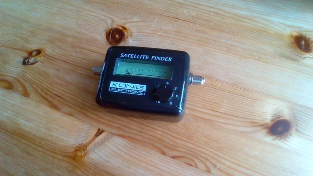 König satelliet finder, Ophalen of Verzenden, Zo goed als nieuw, (Schotel)antenne-accessoires, Overige merken