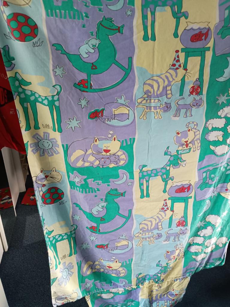Hoeslaken kinderbed zgan met leuke dierenprint, Jongetje of Meisje, Ophalen of Verzenden, Zo goed als nieuw, Wit