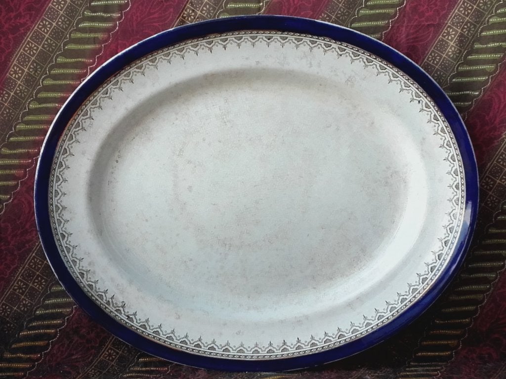 Mooie grote antieke Burslem schaal uit Engeland 45,5 cm.