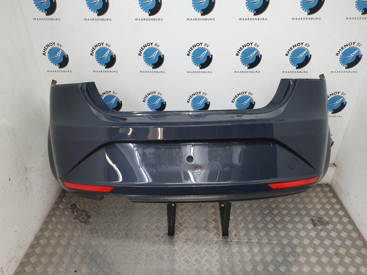 SEAT LEON 1.4 TSI Style  BUMPER ACHTER 2009, Gebruikt, Ophalen of Verzenden, Stiba lid, Achter