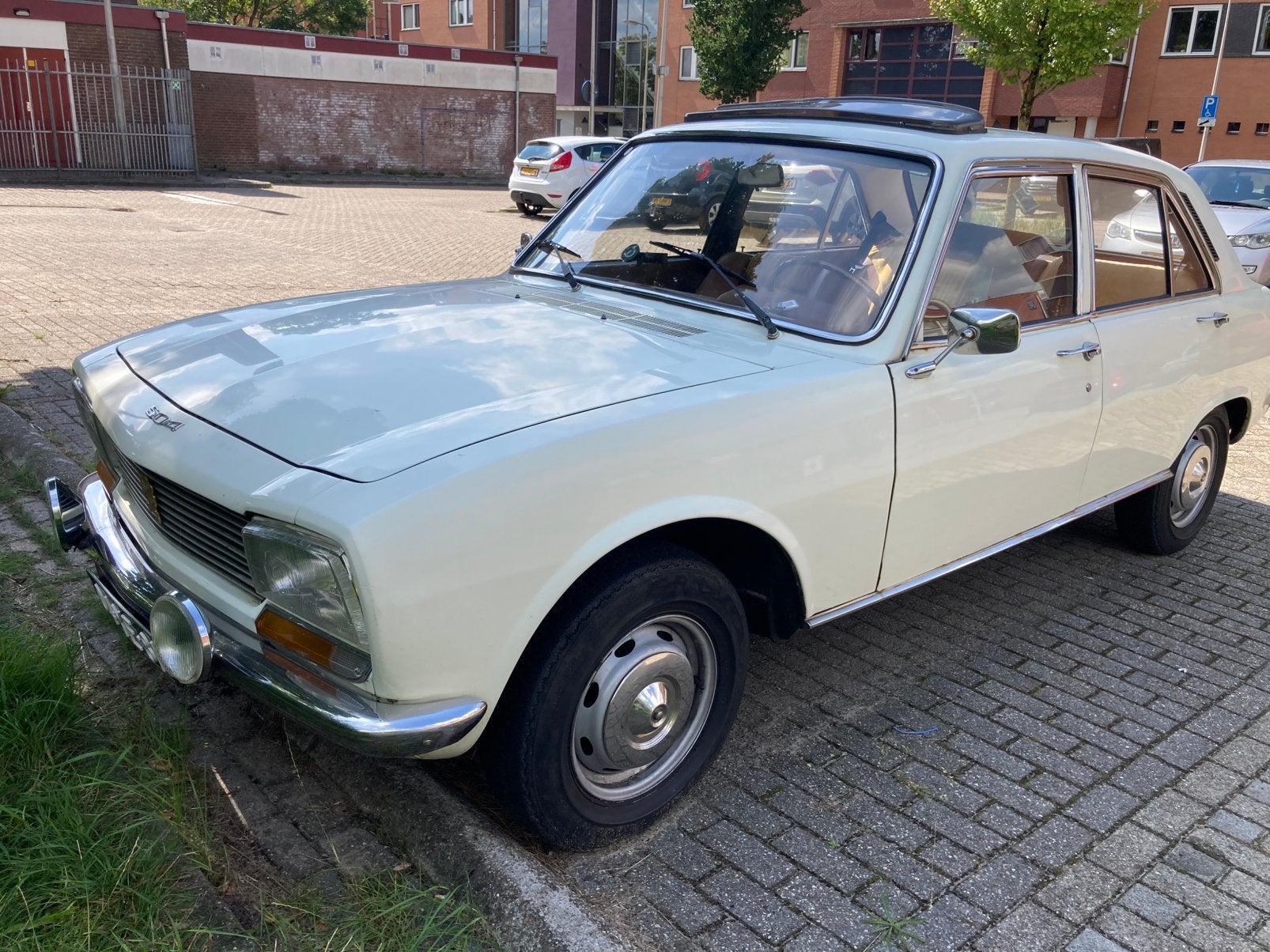 Peugeot 504 Ti Aut. 1974, Automaat, Achterwielaandrijving, 1971 cc, Wit