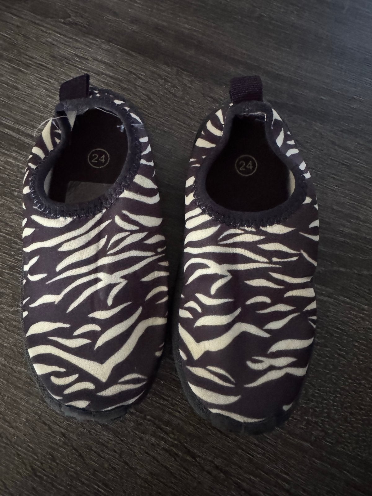 Waterschoenen maat 24 met zebraprint, Jongetje of Meisje, Overige typen, Nieuw, Ophalen of Verzenden