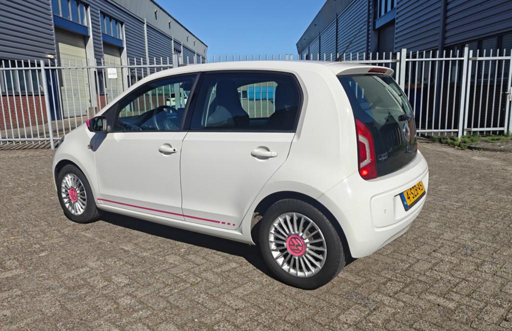 Volkswagen High Up! 5-deurs. Incl winterbanden set, Auto's, Volkswagen, Voorwielaandrijving, Up!, 840 kg, 4 stoelen