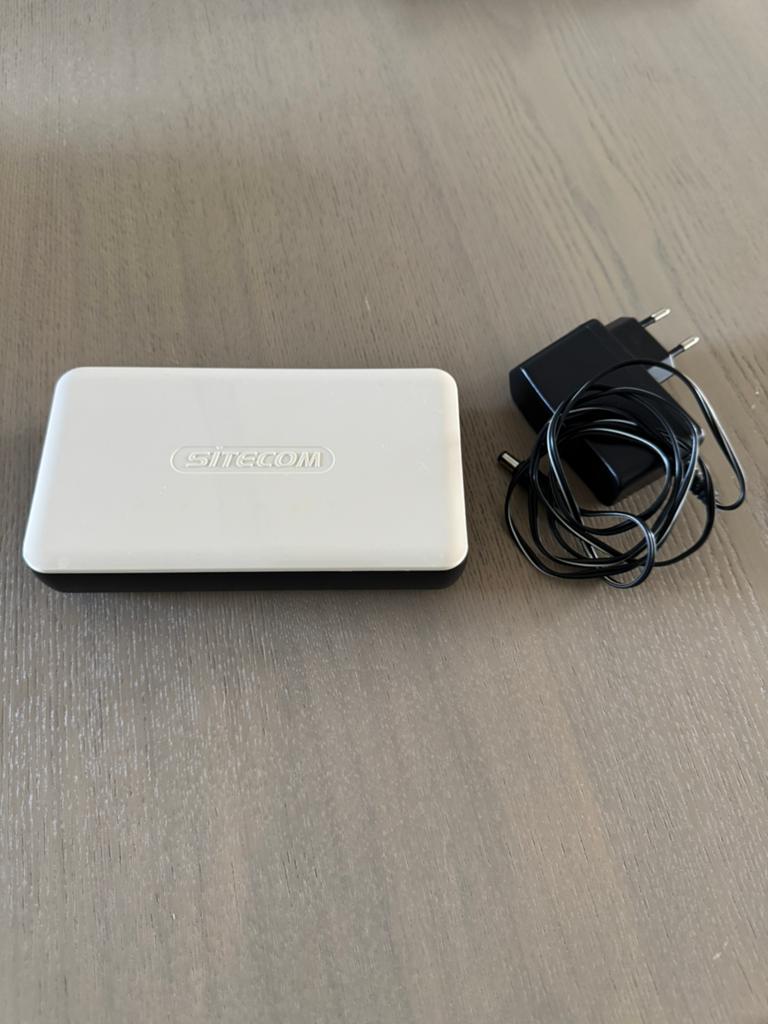 Sitecom LN-118 5-poorts netwerk switch, Ophalen of Verzenden, Gebruikt