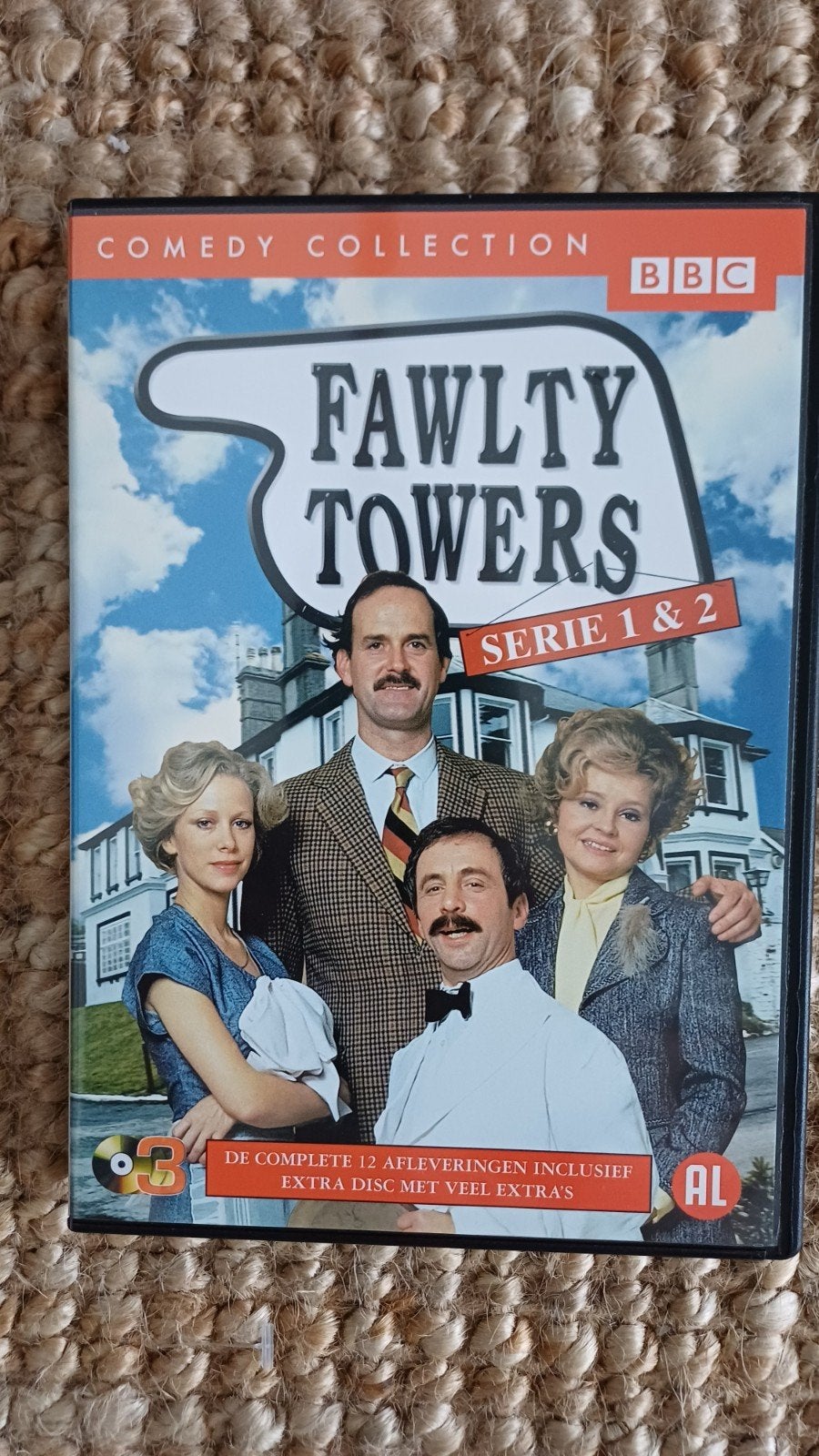 3x Britse series: Fawlty Towers, The Office, Kingdom, Vanaf 12 jaar, Ophalen of Verzenden, Zo goed als nieuw