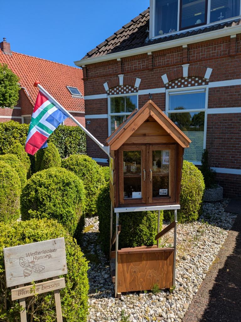 Honing van de lokale imker, Ophalen