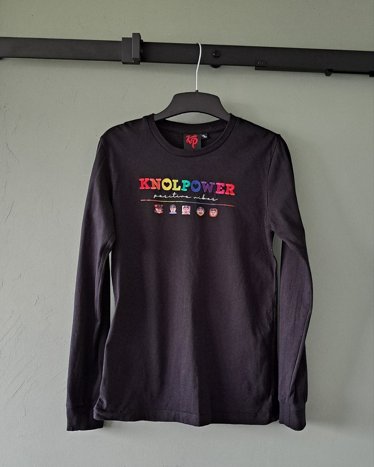 Z.g.a.n. Knolpower longsleeve shirt mt. 146/152 zwart., Kinderen en Baby's, Knolpower, Ophalen of Verzenden, Zo goed als nieuw