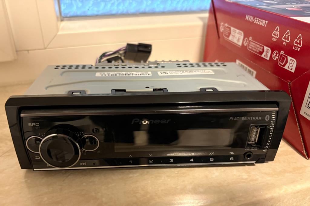 Pioneer MVH-S520BT Autoradio met Bluetooth, Ophalen, Zo goed als nieuw