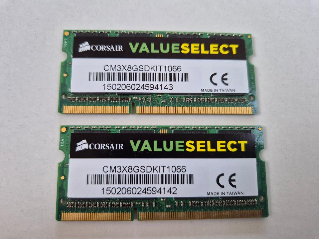 RAM geheugen: SO-Dimm Corsair 2x 4gb ddr3-1066mhz, Gebruikt, 8 GB, DDR3, Ophalen of Verzenden