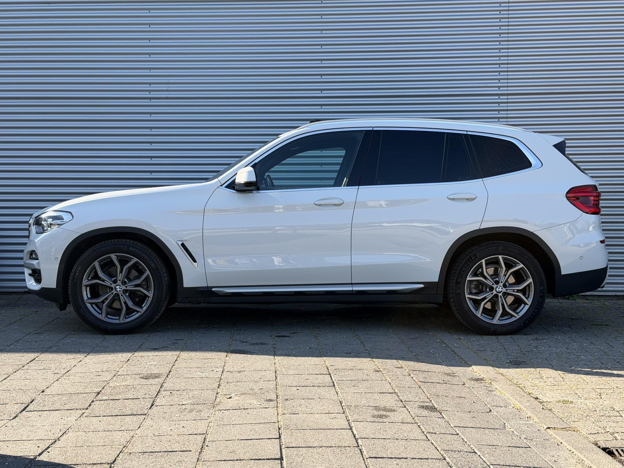 BMW X3 xDrive20i High Executive | Schuifdak | Trekhaak | Spo, Auto's, BMW, Automaat, 1998 cc, 4 cilinders, 2000 kg