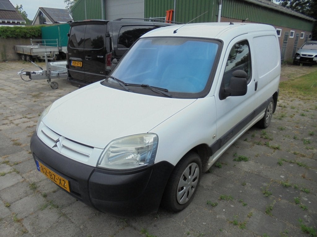 Citroën Berlingo 1.6 HDI 600 First Pr (bj 2006), Auto's, Gebruikt, Zwart, 4 cilinders, Leder en Stof