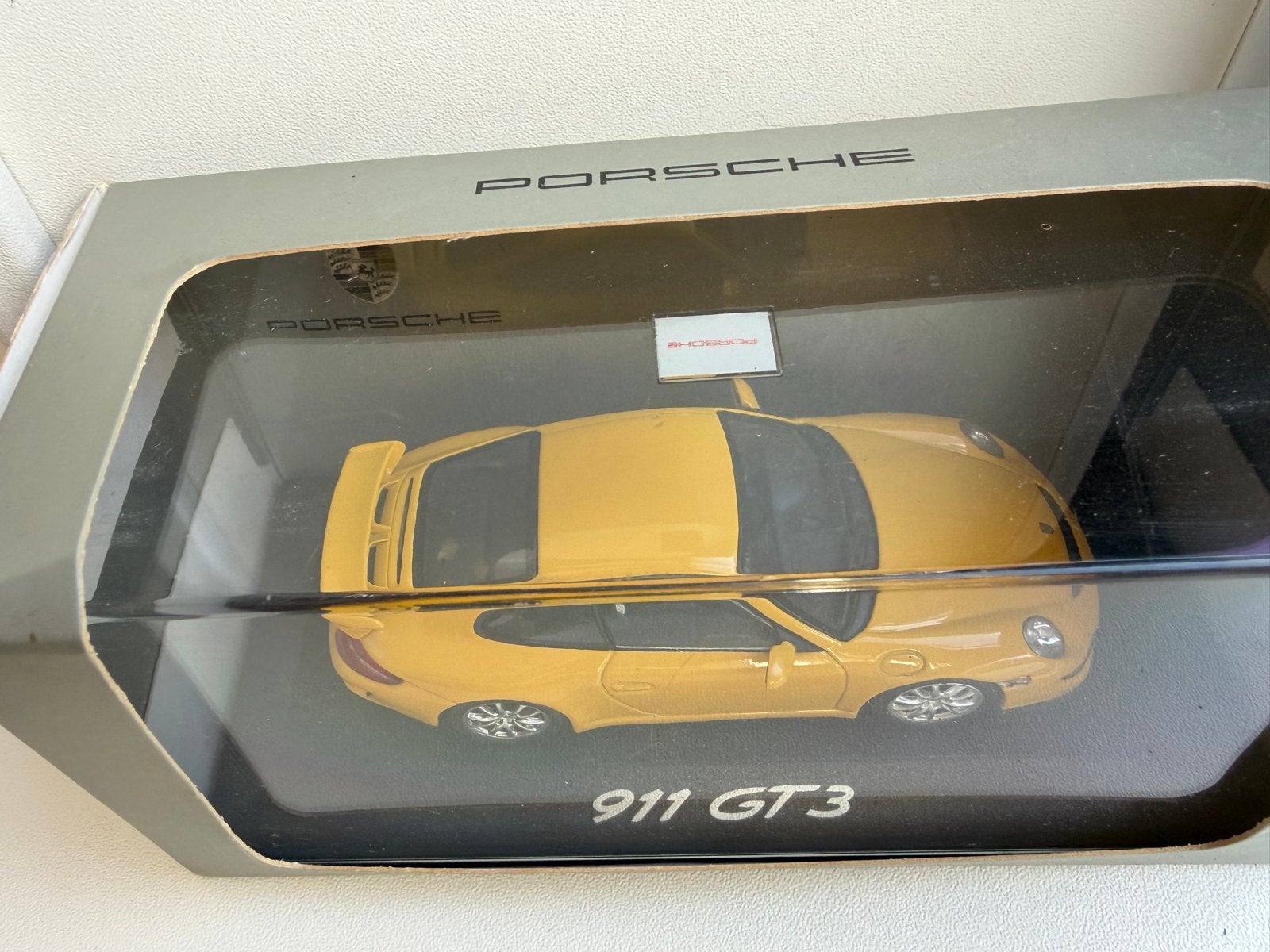 Porsche 911 GT3 modelauto - Minichamps - Geel, Ophalen of Verzenden, Zo goed als nieuw, Auto, MiniChamps