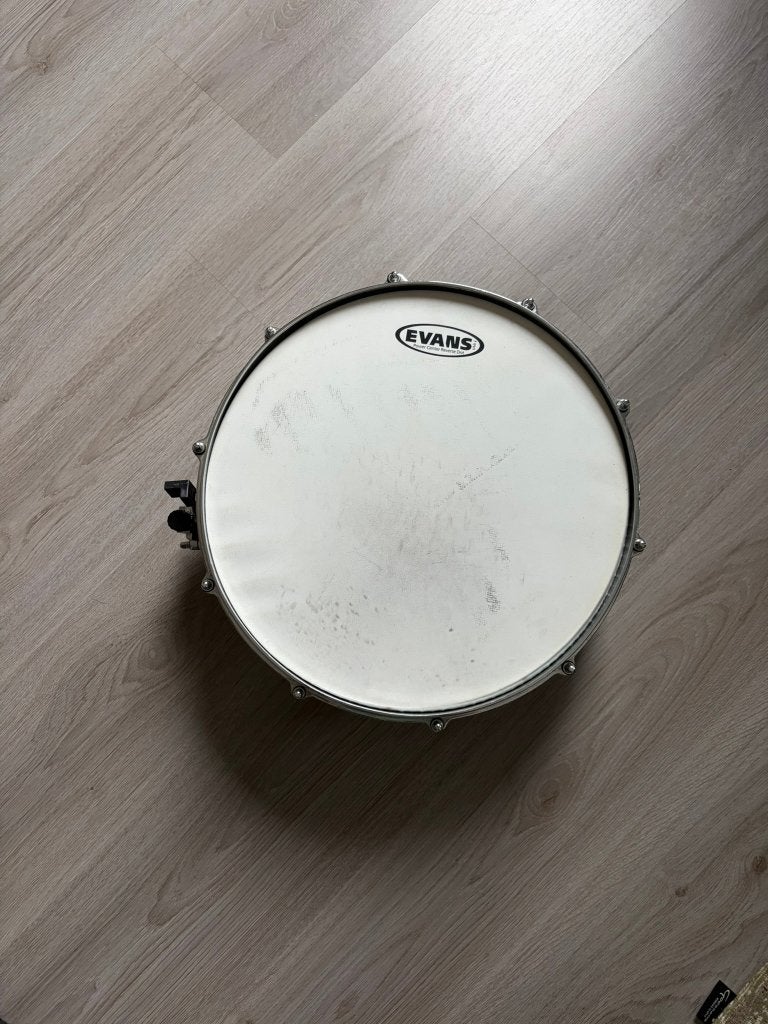 Fame 14” houten snaredrum (met Evans vel) + gevoerde tas, Ophalen, Gebruikt, Overige merken