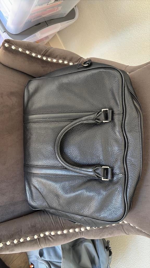 Echt zwart leren laptoptas, Computers en Software, Laptoptassen, Ophalen of Verzenden, 17 inch of meer, Zo goed als nieuw, Aktetas