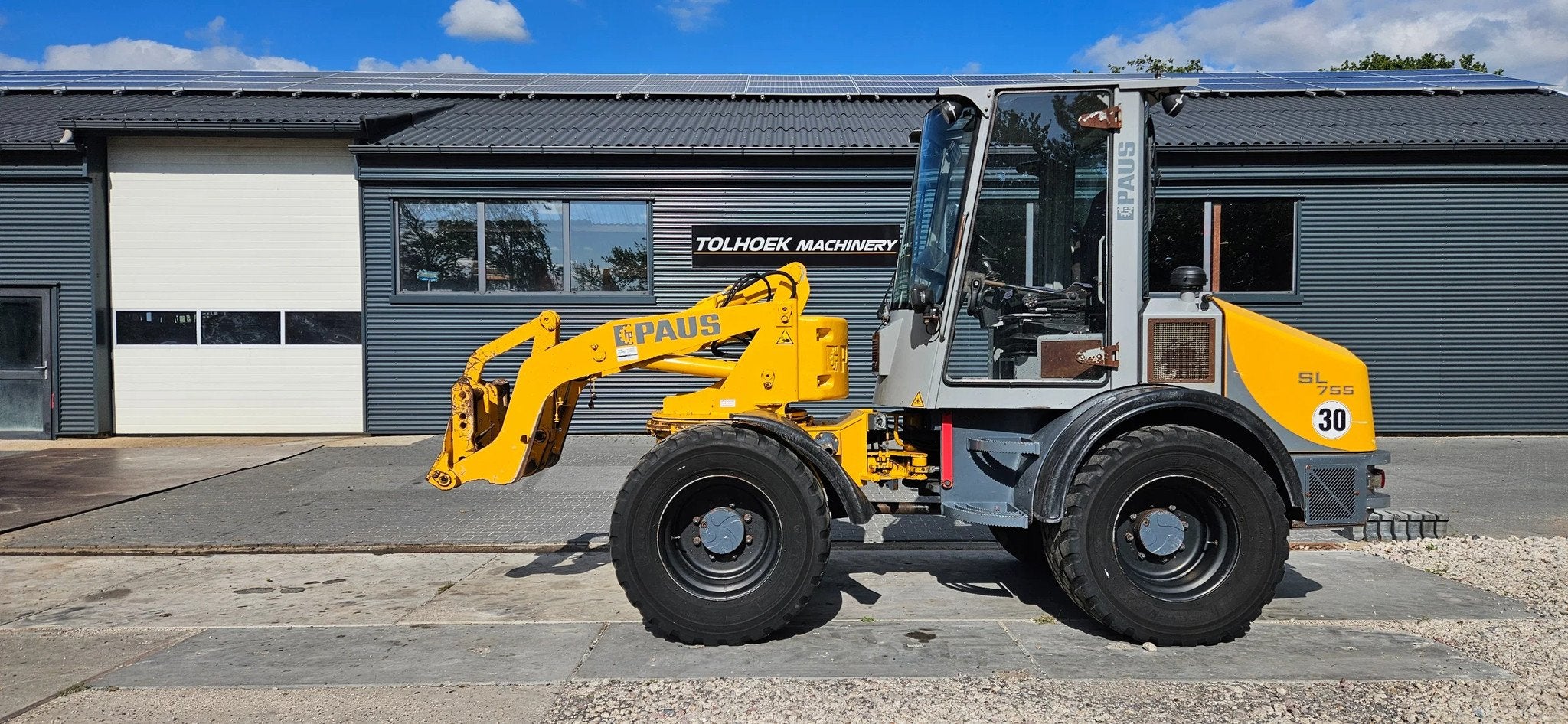 Paus SL755 (bj 2011), Wiellader of Shovel