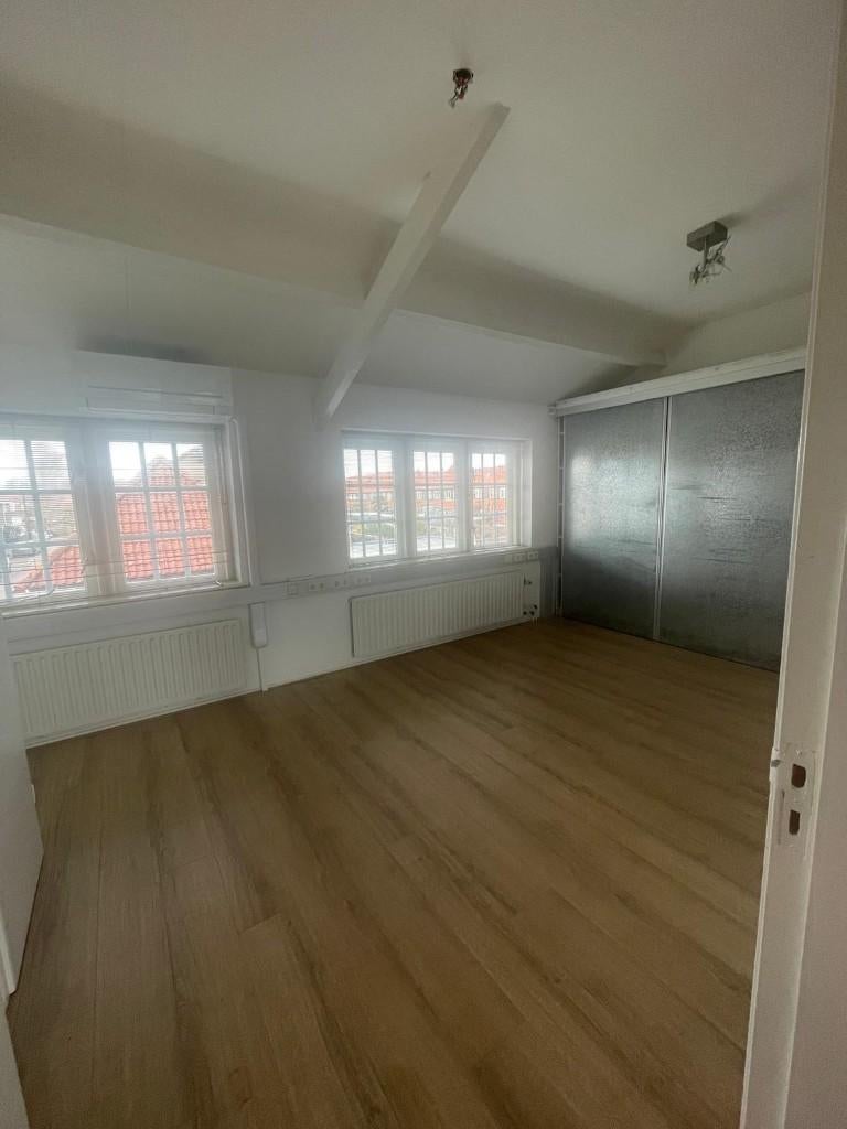 Praktijkruimte / kantoorruimte te huur, Huizen en Kamers, Kamers te huur, Overige regio's, Minder dan 20 m²