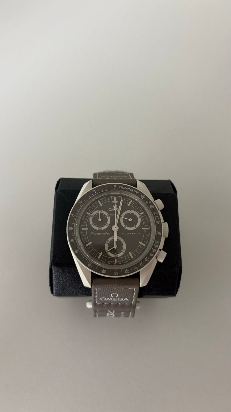 Omega x Swatch Moonswatch Mission on Earth Desert, Overige materialen, Polshorloge, Nieuw, Kunststof
