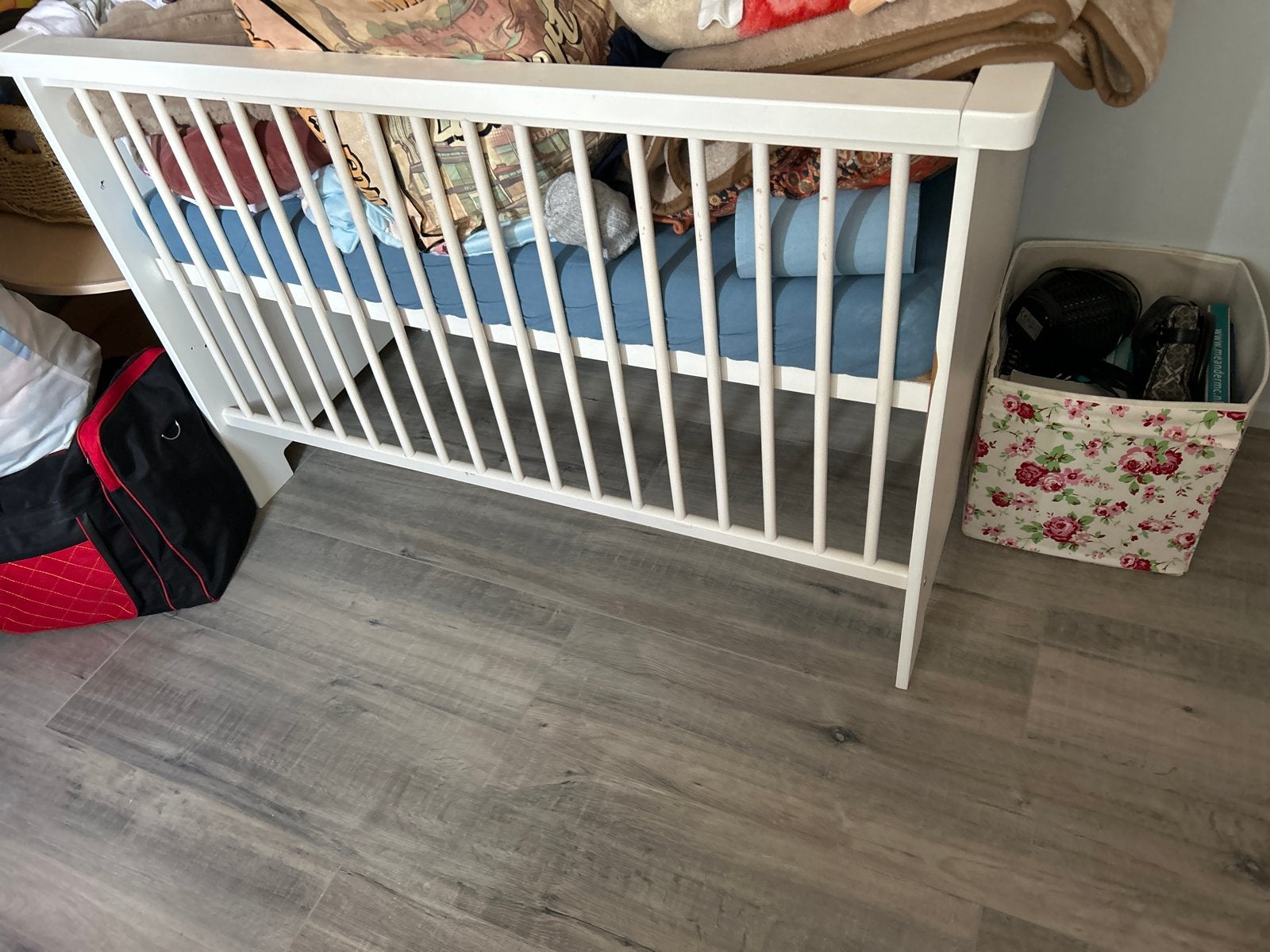 Wit ledikant met matras, Ophalen, Gebruikt, Ledikant