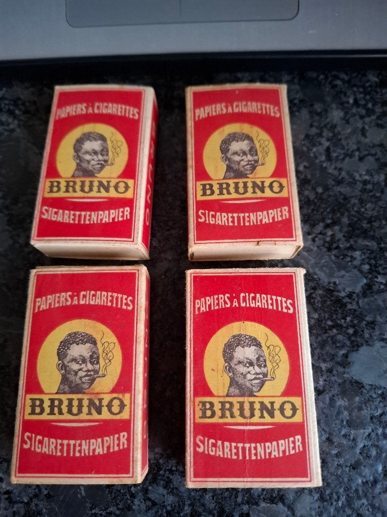 4 oude pakjes sigarettenblaadjes merk Bruno, Ophalen