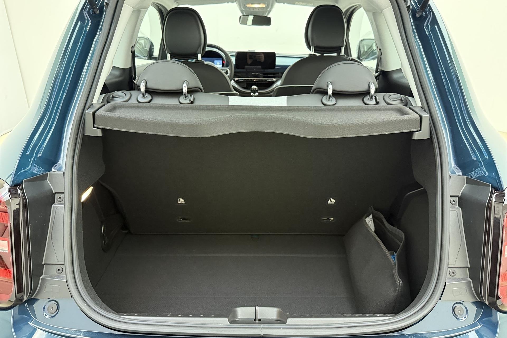 Fiat 500 1.0 Hybrid Torino Launch Edition | € 1.999,- demo, Stof, Parkeersensor, 4 stoelen, Origineel Nederlands