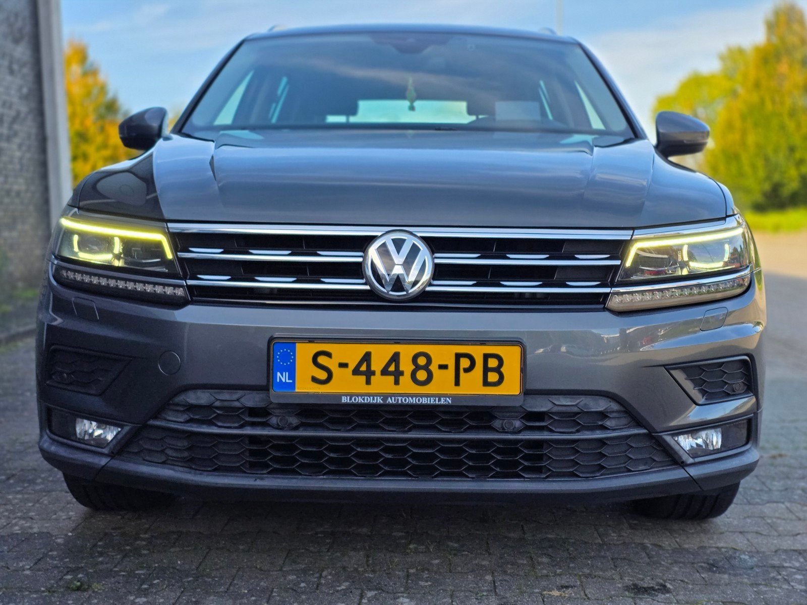 Volkswagen Tiguan 1.4 TSI 110KW ACT HIGHLINE  DSG 2017 Grijs, 1800 kg, 4 cilinders, Particulier, 1398 kg